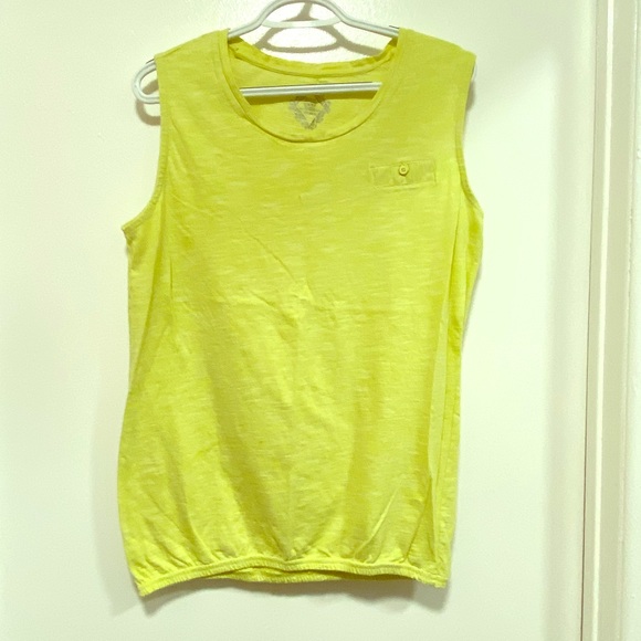 Summer sleeves Top - Picture 1 of 4